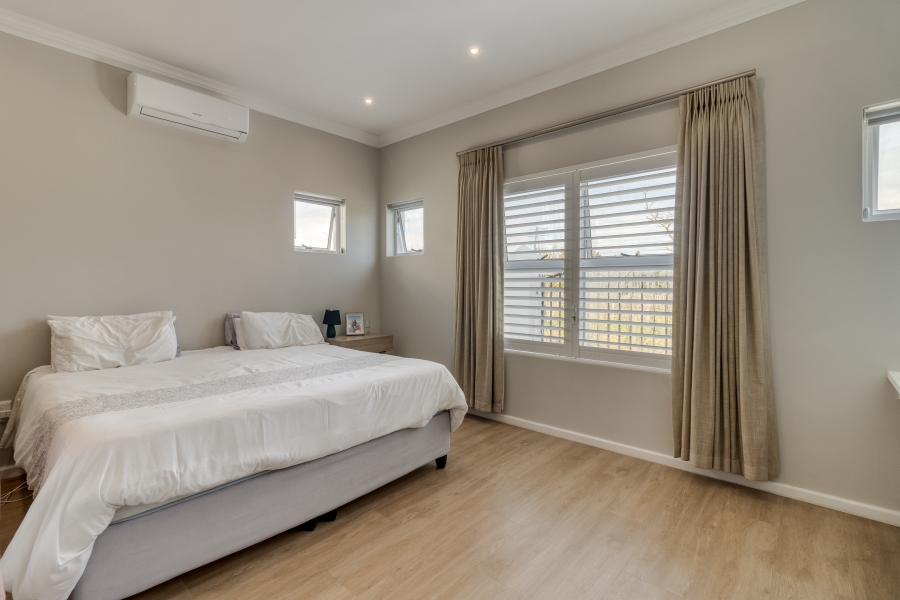 3 Bedroom Property for Sale in Roundhay Western Cape